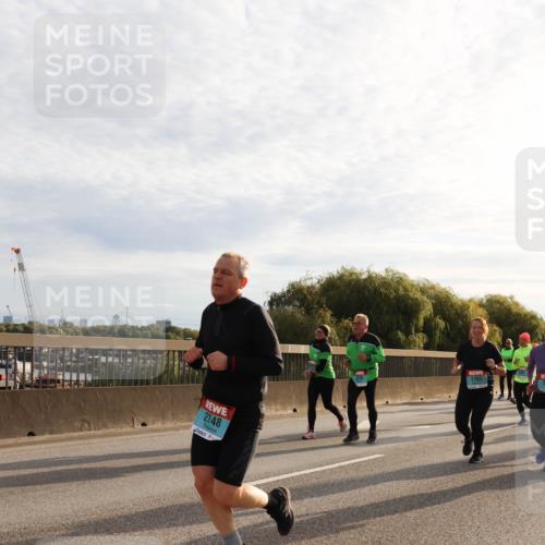 03.10.2024 - Köhlbrandbrückenlauf Miley Keyser http://msf.ph/oto/7158096 03.10.2024 09:20:35 Position 3 2748, 1765 meine-sportfotos.de