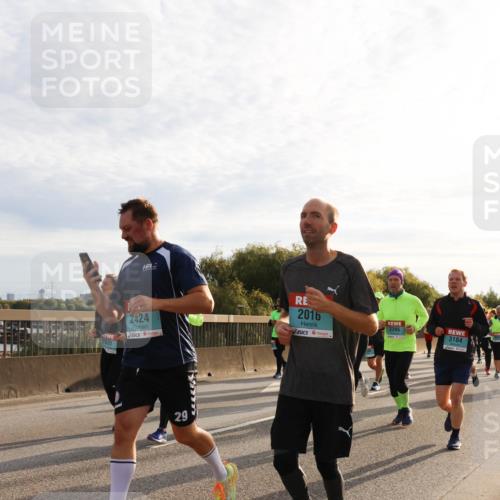 03.10.2024 - Köhlbrandbrückenlauf Miley Keyser http://msf.ph/oto/7158109 03.10.2024 09:20:38 Position 3 2920, 2424, 29, 2016, 3395, 3184 meine-sportfotos.de