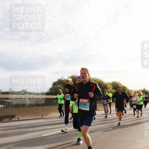 03.10.2024 - Köhlbrandbrückenlauf Miley Keyser http://msf.ph/oto/7158115 03.10.2024 09:20:39 Position 3 3727, 33, 3184 meine-sportfotos.de