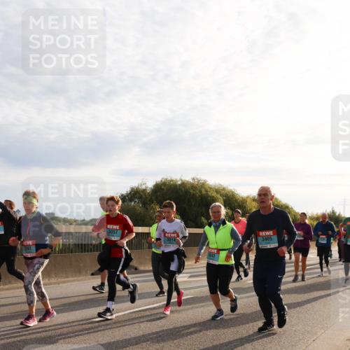 03.10.2024 - Köhlbrandbrückenlauf Miley Keyser http://msf.ph/oto/7158126 03.10.2024 09:20:42 Position 3 3057, 3014, 3043, 2597, 3405 meine-sportfotos.de
