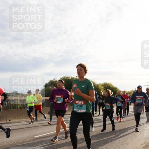 03.10.2024 - Köhlbrandbrückenlauf Miley Keyser http://msf.ph/oto/7158137 03.10.2024 09:20:45 Position 3 178, 3239, 1228, 3263, 3695 meine-sportfotos.de
