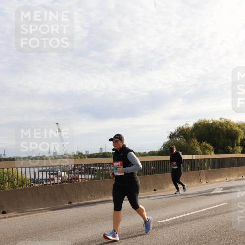 03.10.2024 - Köhlbrandbrückenlauf Miley Keyser http://msf.ph/oto/7158169 03.10.2024 09:20:52 Position 3  meine-sportfotos.de