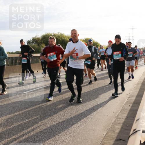 03.10.2024 - Köhlbrandbrückenlauf Miley Keyser http://msf.ph/oto/7158181 03.10.2024 09:20:59 Position 3 2523, 3677, 2401, 738 meine-sportfotos.de