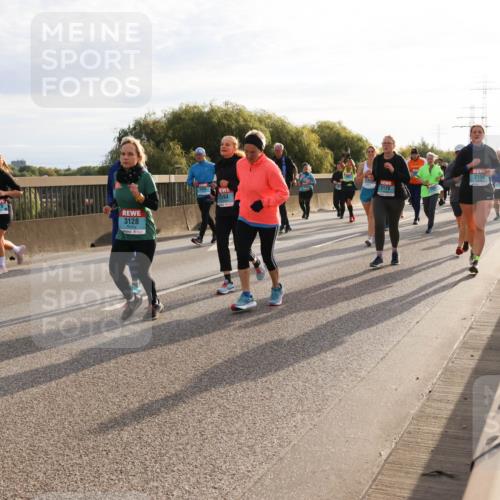 03.10.2024 - Köhlbrandbrückenlauf Miley Keyser http://msf.ph/oto/7158204 03.10.2024 09:21:04 Position 3 2154, 2179, 2593, 3128 meine-sportfotos.de