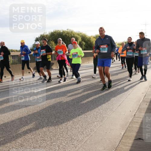 03.10.2024 - Köhlbrandbrückenlauf Miley Keyser http://msf.ph/oto/7158242 03.10.2024 09:21:13 Position 3 233, 2637, 2768, 2769, 3039, 2200, 2197 meine-sportfotos.de