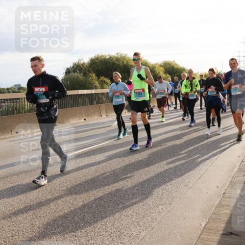 03.10.2024 - Köhlbrandbrückenlauf Miley Keyser http://msf.ph/oto/7158276 03.10.2024 09:21:22 Position 3 2159, 2152, 3205, 2973, 2972, 3419 meine-sportfotos.de