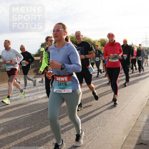 03.10.2024 - Köhlbrandbrückenlauf Miley Keyser http://msf.ph/oto/7158286 03.10.2024 09:21:24 Position 3 3068, 3419, 277 meine-sportfotos.de
