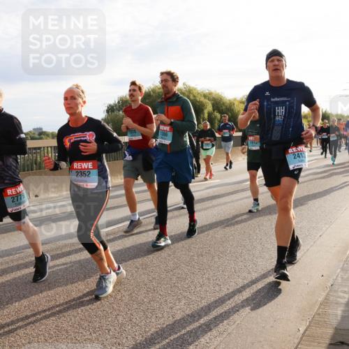 03.10.2024 - Köhlbrandbrückenlauf Miley Keyser http://msf.ph/oto/7158304 03.10.2024 09:21:29 Position 3 72, 2779, 2352, 1328, 1366, 1915, 2413 meine-sportfotos.de