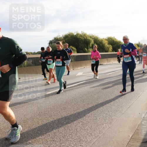 03.10.2024 - Köhlbrandbrückenlauf Miley Keyser http://msf.ph/oto/7158313 03.10.2024 09:21:31 Position 3 277, 1913, 2957, 3019, 3187, 1330, 3331 meine-sportfotos.de
