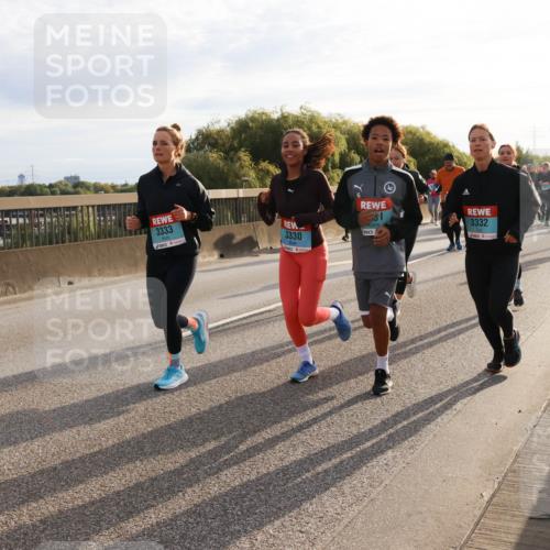 03.10.2024 - Köhlbrandbrückenlauf Miley Keyser http://msf.ph/oto/7158322 03.10.2024 09:21:34 Position 3 3333, 3330, 331, 3332 meine-sportfotos.de