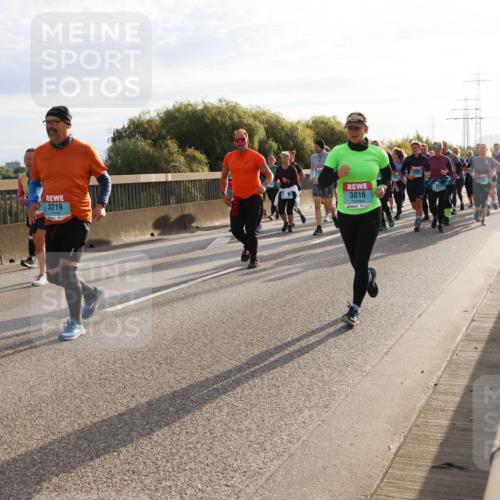 03.10.2024 - Köhlbrandbrückenlauf Miley Keyser http://msf.ph/oto/7158332 03.10.2024 09:21:38 Position 3 3016, 3219 meine-sportfotos.de