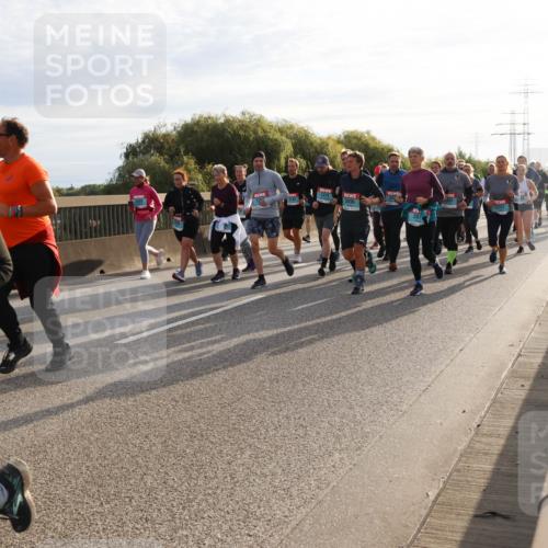03.10.2024 - Köhlbrandbrückenlauf Miley Keyser http://msf.ph/oto/7158336 03.10.2024 09:21:40 Position 3 16, 1311, 297, 3096, 2257, 307 meine-sportfotos.de