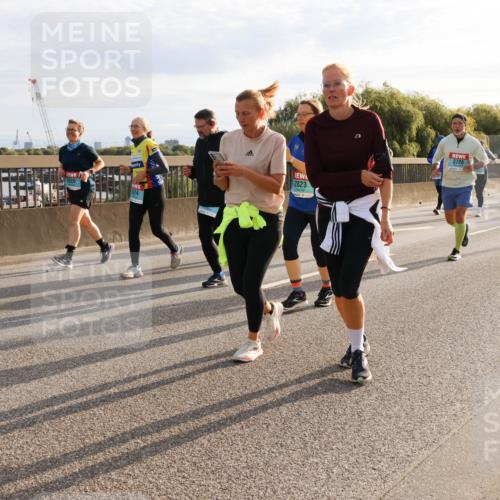 03.10.2024 - Köhlbrandbrückenlauf Miley Keyser http://msf.ph/oto/7158374 03.10.2024 09:21:52 Position 3 424, 2823, 3720 meine-sportfotos.de