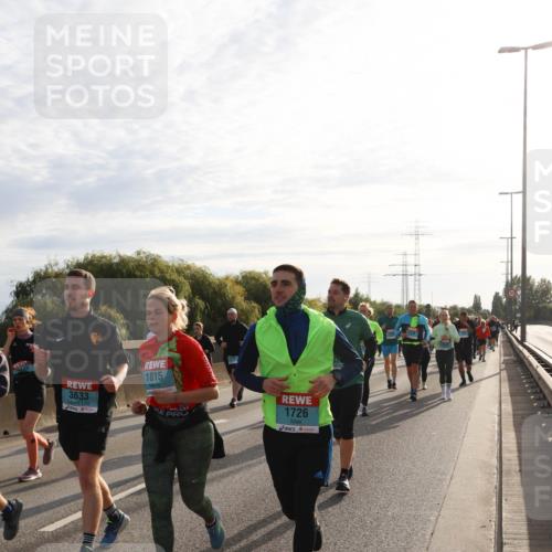 03.10.2024 - Köhlbrandbrückenlauf Miley Keyser http://msf.ph/oto/7158409 03.10.2024 09:22:09 Position 3 3633, 1815, 1726 meine-sportfotos.de