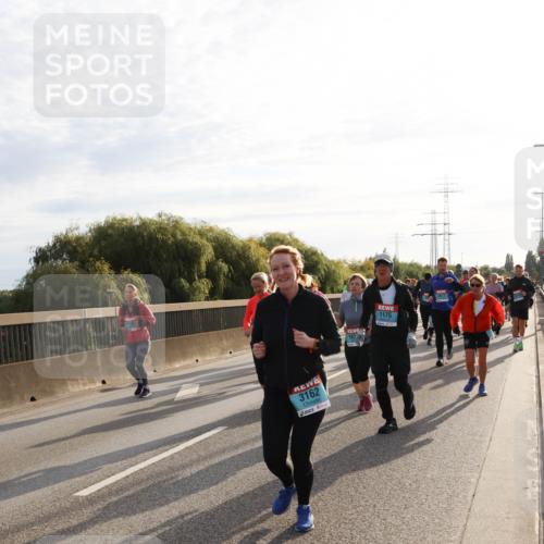 03.10.2024 - Köhlbrandbrückenlauf Miley Keyser http://msf.ph/oto/7158432 03.10.2024 09:22:18 Position 3 3162, 1175 meine-sportfotos.de
