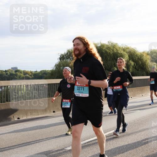 03.10.2024 - Köhlbrandbrückenlauf Miley Keyser http://msf.ph/oto/7158469 03.10.2024 09:22:30 Position 3 22111, 2315, 3271, 2685, 1426 meine-sportfotos.de