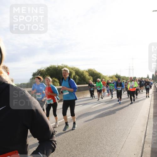 03.10.2024 - Köhlbrandbrückenlauf Miley Keyser http://msf.ph/oto/7158490 03.10.2024 09:22:36 Position 3 6, 2981, 2980 meine-sportfotos.de