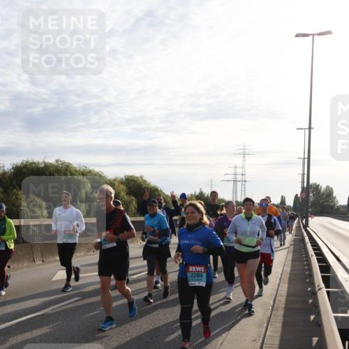 03.10.2024 - Köhlbrandbrückenlauf Miley Keyser http://msf.ph/oto/7158524 03.10.2024 09:22:49 Position 3 1584, 2204 meine-sportfotos.de