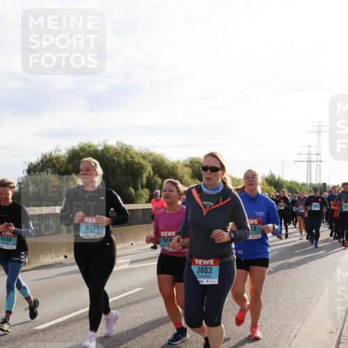 03.10.2024 - Köhlbrandbrückenlauf Miley Keyser http://msf.ph/oto/7158621 03.10.2024 09:23:22 Position 3 3550, 3191, 314, 3083, 13 meine-sportfotos.de