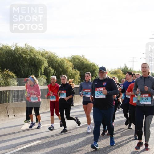 03.10.2024 - Köhlbrandbrückenlauf Miley Keyser http://msf.ph/oto/7158636 03.10.2024 09:23:25 Position 3 2301, 3730, 2516, 3469, 3030, 35, 3109 meine-sportfotos.de