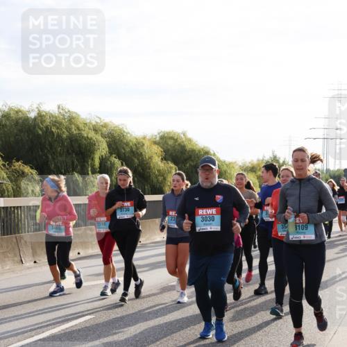 03.10.2024 - Köhlbrandbrückenlauf Miley Keyser http://msf.ph/oto/7158638 03.10.2024 09:23:26 Position 3 3730, 3469, 2516, 1, 23, 3030, 354, 3109 meine-sportfotos.de