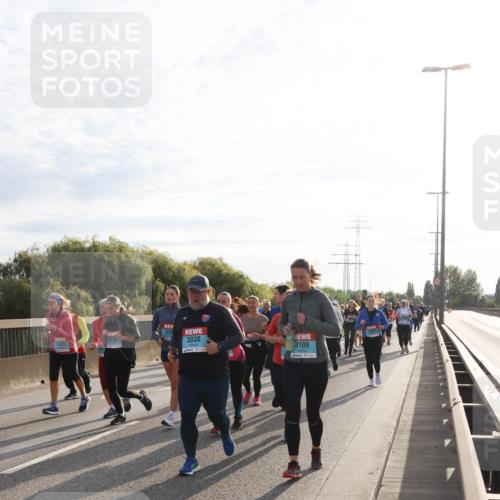 03.10.2024 - Köhlbrandbrückenlauf Miley Keyser http://msf.ph/oto/7158640 03.10.2024 09:23:26 Position 3 3030, 3109 meine-sportfotos.de