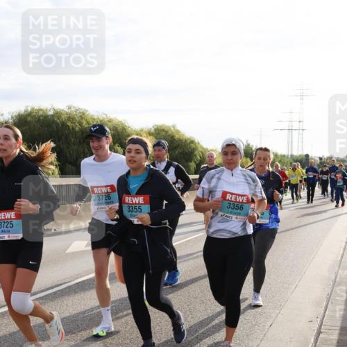 03.10.2024 - Köhlbrandbrückenlauf Miley Keyser http://msf.ph/oto/7158675 03.10.2024 09:23:34 Position 3 3725, 3726, 3355, 3356 meine-sportfotos.de