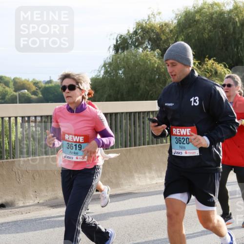 03.10.2024 - Köhlbrandbrückenlauf Miley Keyser http://msf.ph/oto/7158695 03.10.2024 09:23:39 Position 3 13, 3619, 3620 meine-sportfotos.de