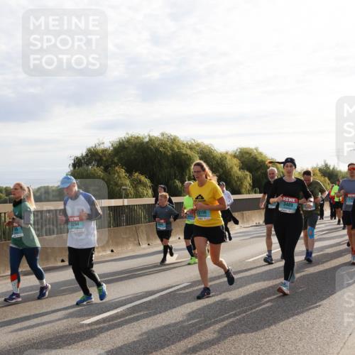 03.10.2024 - Köhlbrandbrückenlauf Miley Keyser http://msf.ph/oto/7158715 03.10.2024 09:23:45 Position 3 3294, 3156, 110, 3489 meine-sportfotos.de