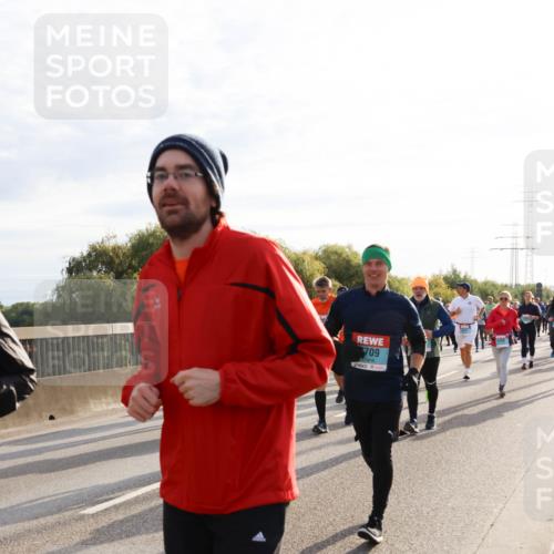03.10.2024 - Köhlbrandbrückenlauf Miley Keyser http://msf.ph/oto/7158736 03.10.2024 09:23:50 Position 3 709 meine-sportfotos.de
