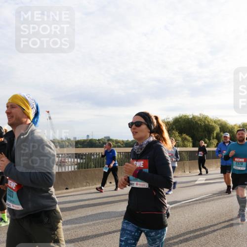 03.10.2024 - Köhlbrandbrückenlauf Miley Keyser http://msf.ph/oto/7158759 03.10.2024 09:23:59 Position 3 3337, 2370 meine-sportfotos.de