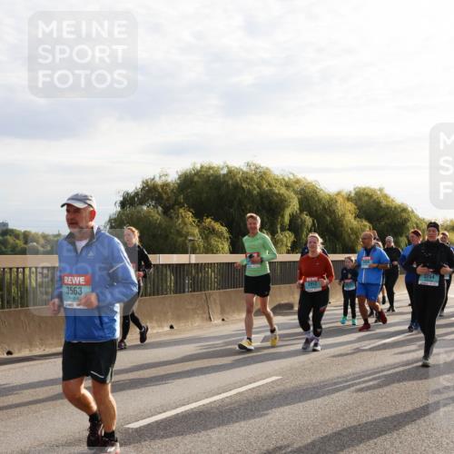 03.10.2024 - Köhlbrandbrückenlauf Miley Keyser http://msf.ph/oto/7158765 03.10.2024 09:24:01 Position 3 3563, 2912, 3254 meine-sportfotos.de