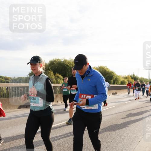 03.10.2024 - Köhlbrandbrückenlauf Miley Keyser http://msf.ph/oto/7158787 03.10.2024 09:24:12 Position 3 3234, 3073 meine-sportfotos.de