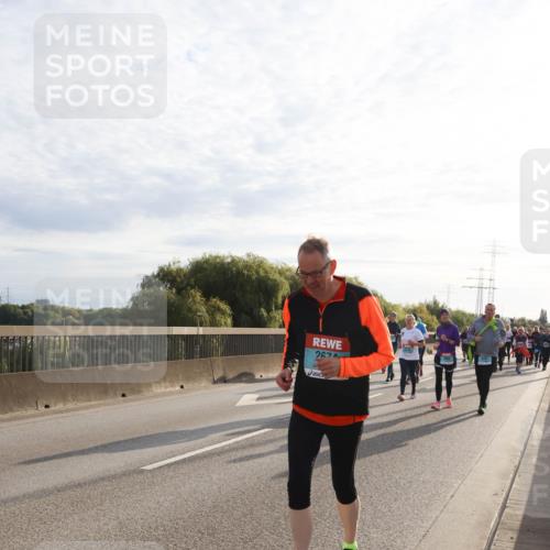 03.10.2024 - Köhlbrandbrückenlauf Miley Keyser http://msf.ph/oto/7158802 03.10.2024 09:24:17 Position 3 2674 meine-sportfotos.de