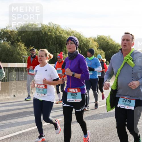 03.10.2024 - Köhlbrandbrückenlauf Miley Keyser http://msf.ph/oto/7158811 03.10.2024 09:24:20 Position 3 2679, 3304, 121, 3314, 3462, 3449 meine-sportfotos.de