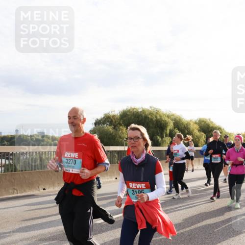 03.10.2024 - Köhlbrandbrückenlauf Miley Keyser http://msf.ph/oto/7158833 03.10.2024 09:24:27 Position 3 3270, 3105, 3655 meine-sportfotos.de
