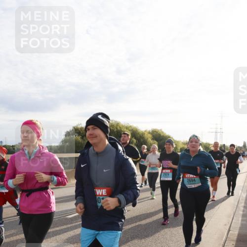 03.10.2024 - Köhlbrandbrückenlauf Miley Keyser http://msf.ph/oto/7158842 03.10.2024 09:24:30 Position 3 04, 0, 2917, 2929, 2694 meine-sportfotos.de