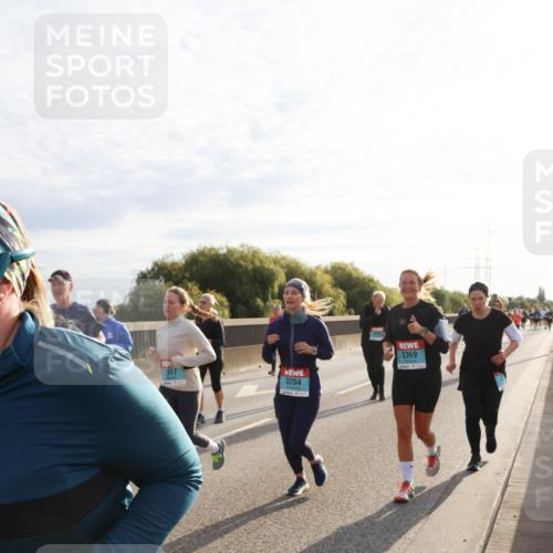 03.10.2024 - Köhlbrandbrückenlauf Miley Keyser http://msf.ph/oto/7158846 03.10.2024 09:24:31 Position 3 4, 2917, 3204, 3245, 3369 meine-sportfotos.de