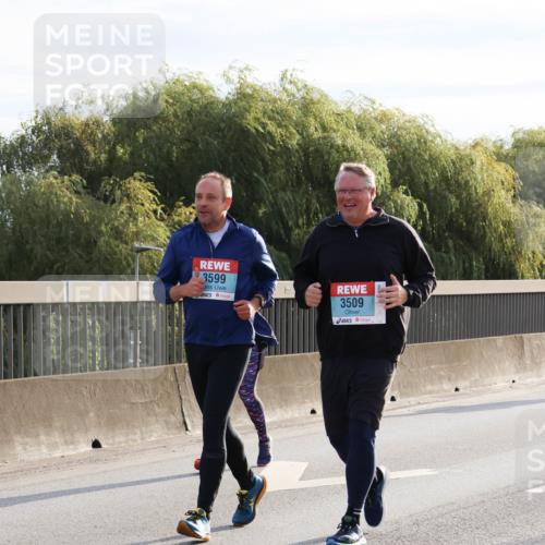 03.10.2024 - Köhlbrandbrückenlauf Miley Keyser http://msf.ph/oto/7163820 03.10.2024 09:24:43 Position 3 3599, 3509 meine-sportfotos.de