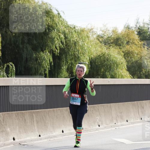 03.10.2024 - Köhlbrandbrückenlauf Miley Keyser http://msf.ph/oto/7164240 03.10.2024 09:25:30 Position 3 3557 meine-sportfotos.de