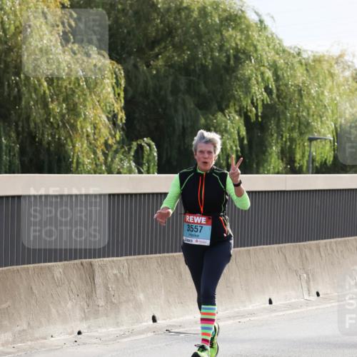 03.10.2024 - Köhlbrandbrückenlauf Miley Keyser http://msf.ph/oto/7164247 03.10.2024 09:25:31 Position 3 3557 meine-sportfotos.de