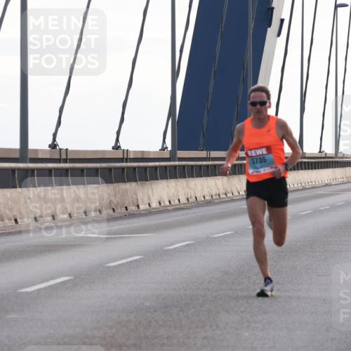 03.10.2024 - Köhlbrandbrückenlauf Matties Gatica Varas http://msf.ph/oto/7164333 03.10.2024 09:15:40 Position 2 3735 meine-sportfotos.de