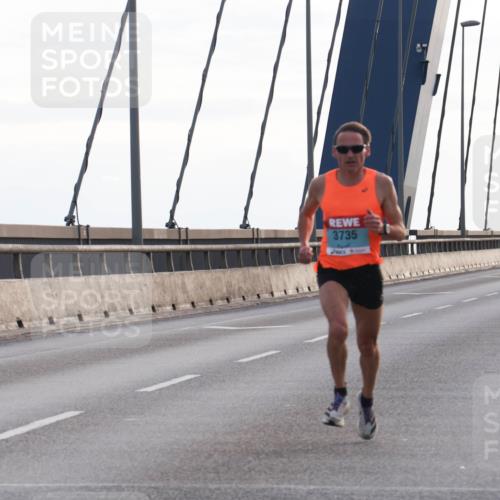 03.10.2024 - Köhlbrandbrückenlauf Matties Gatica Varas http://msf.ph/oto/7164359 03.10.2024 09:15:41 Position 2 3735 meine-sportfotos.de