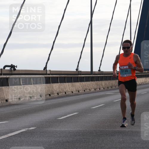 03.10.2024 - Köhlbrandbrückenlauf Matties Gatica Varas http://msf.ph/oto/7164371 03.10.2024 09:15:42 Position 2 3735 meine-sportfotos.de