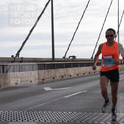 03.10.2024 - Köhlbrandbrückenlauf Matties Gatica Varas http://msf.ph/oto/7164405 03.10.2024 09:15:43 Position 2 3735 meine-sportfotos.de