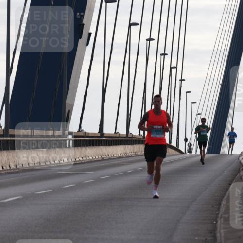 03.10.2024 - Köhlbrandbrückenlauf Matties Gatica Varas http://msf.ph/oto/7164622 03.10.2024 09:17:12 Position 2 1006 meine-sportfotos.de