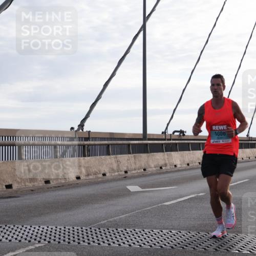 03.10.2024 - Köhlbrandbrückenlauf Matties Gatica Varas http://msf.ph/oto/7164731 03.10.2024 09:17:18 Position 2 1006 meine-sportfotos.de