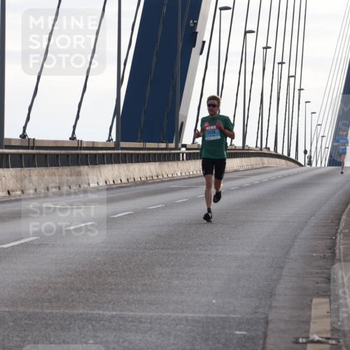 03.10.2024 - Köhlbrandbrückenlauf Matties Gatica Varas http://msf.ph/oto/7164757 03.10.2024 09:17:23 Position 2 1038 meine-sportfotos.de