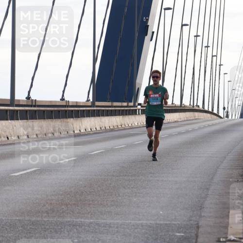 03.10.2024 - Köhlbrandbrückenlauf Matties Gatica Varas http://msf.ph/oto/7164759 03.10.2024 09:17:23 Position 2 1038 meine-sportfotos.de