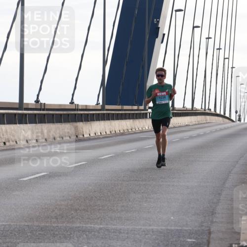03.10.2024 - Köhlbrandbrückenlauf Matties Gatica Varas http://msf.ph/oto/7164763 03.10.2024 09:17:24 Position 2 1038 meine-sportfotos.de
